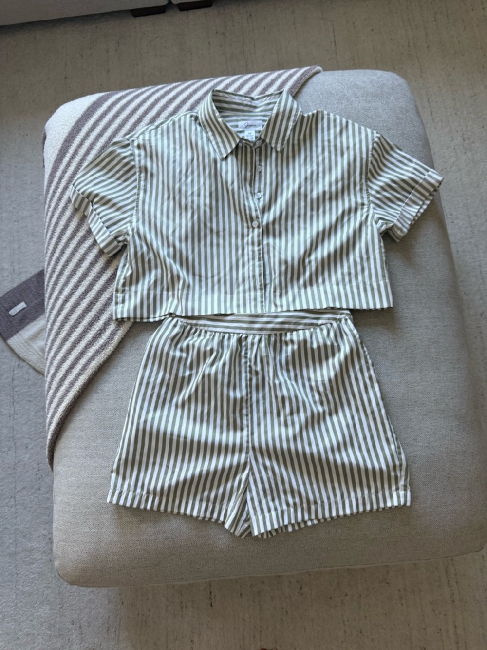 Japna striped white & green matching set